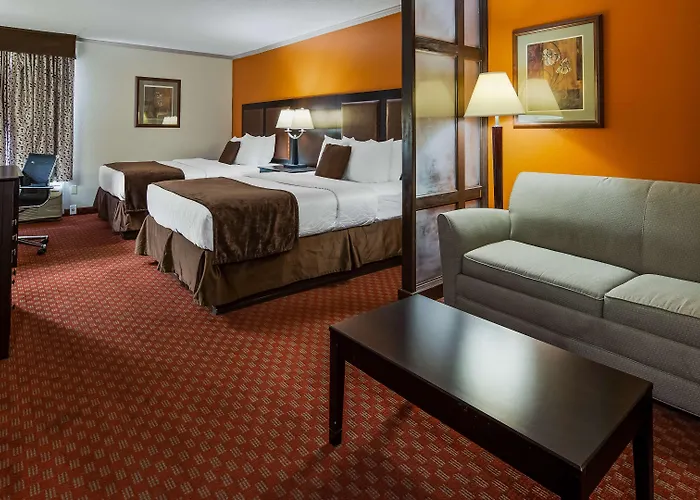 Best Western Plus Lubbock Windsor Inn